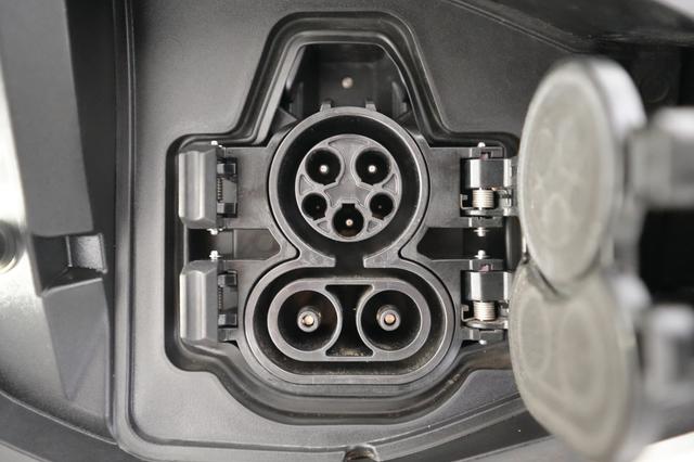 2023 Nissan Ariya — photo 8 of 23