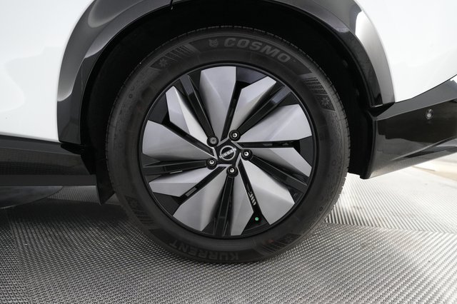 2023 Nissan Ariya — photo 7 of 23
