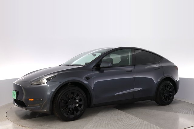 2023 Tesla Model Y — photo 14 of 24