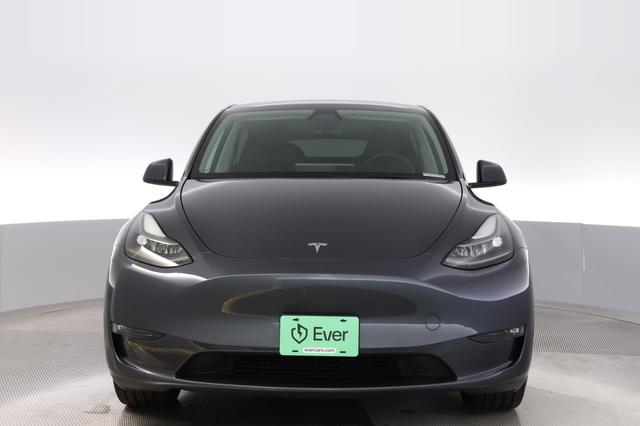 2023 Tesla Model Y — photo 9 of 24