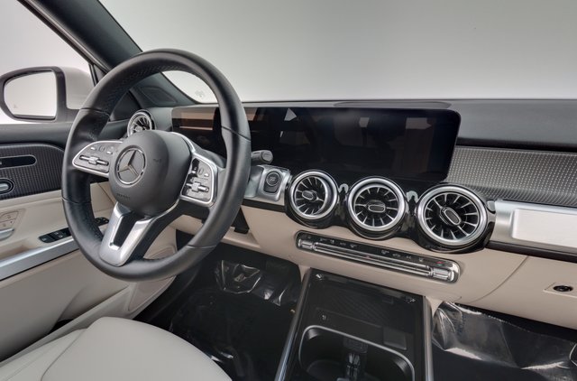 2023 Mercedes-Benz EQB — photo 20 of 28