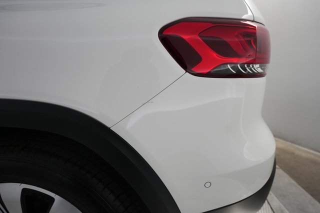 2023 Mercedes-Benz EQB — photo 24 of 28