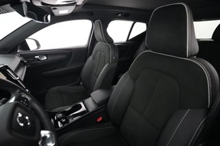 2023 Volvo XC40 Recharge — photo 3 of 26
