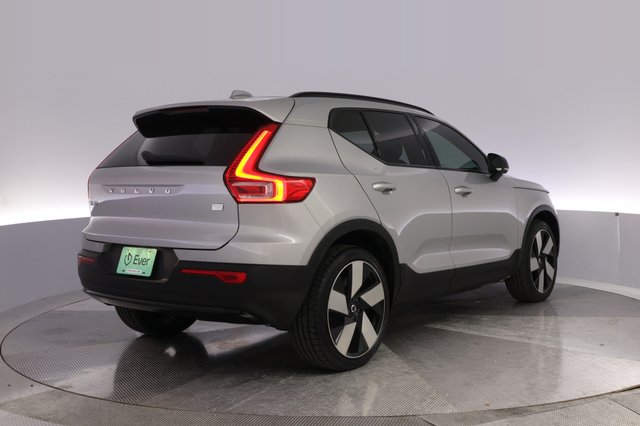 2023 Volvo XC40 Recharge — photo 2 of 26