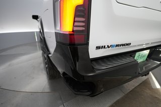 2024 Chevrolet Silverado EV — photo 20 of 23