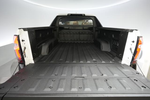 2024 Chevrolet Silverado EV — photo 6 of 23