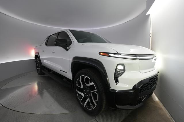 2024 Chevrolet Silverado EV — VIN 1GC40ZEL3RU304020