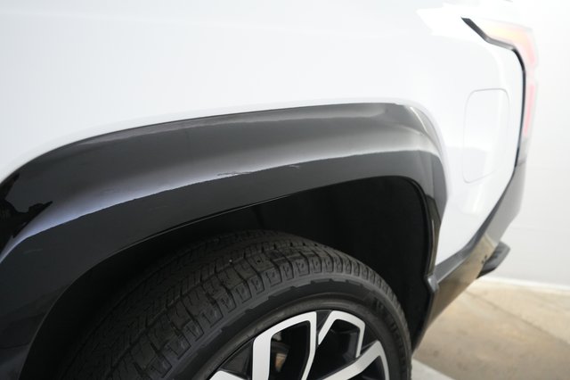 2024 Chevrolet Silverado EV — photo 22 of 23