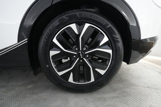 2024 Kia EV6 — photo 7 of 26