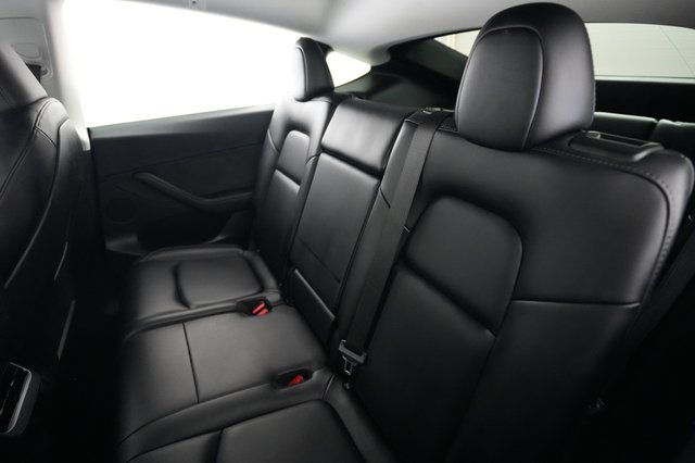 2024 Tesla Model Y — photo 19 of 25