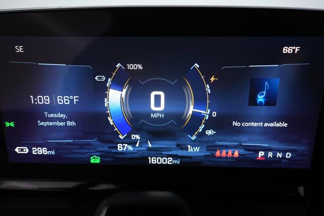 2024 Chevrolet Silverado EV — photo 5 of 16
