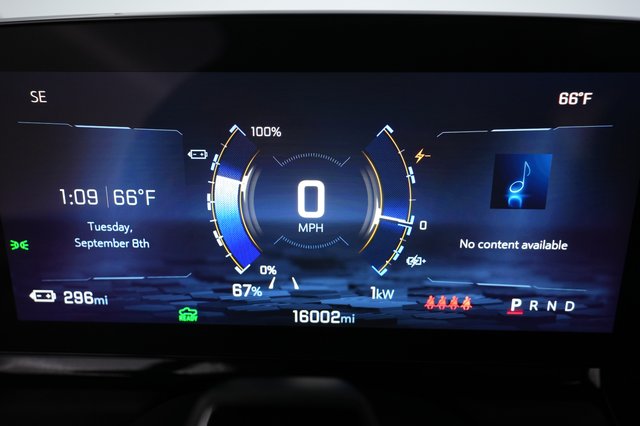 2024 Chevrolet Silverado EV — photo 5 of 16
