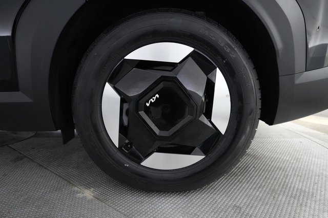 2024 Kia EV9 — photo 7 of 32