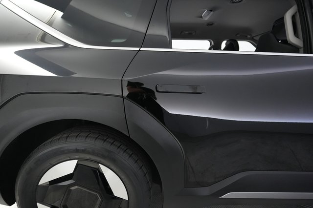 2024 Kia EV9 — photo 31 of 32