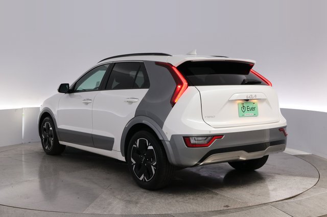 2024 Kia Niro EV — photo 13 of 27