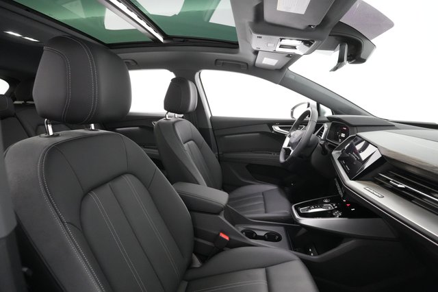 2023 Audi Q4 e-tron — photo 21 of 27