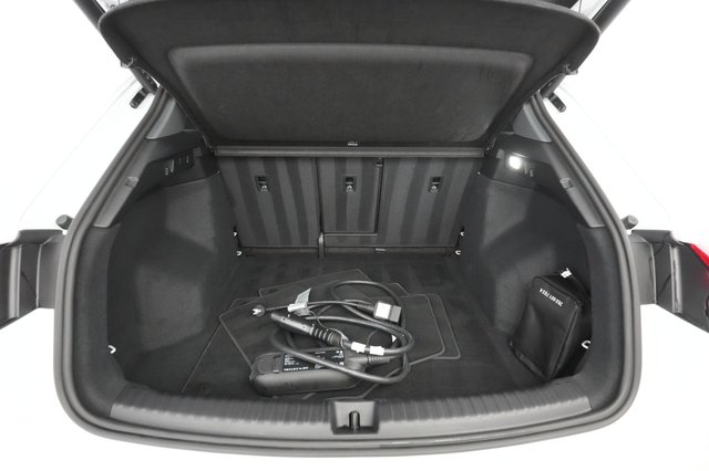 2023 Audi Q4 e-tron — photo 23 of 27