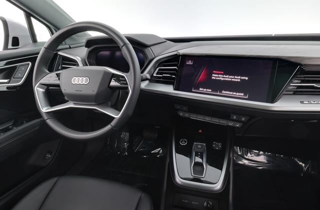 2023 Audi Q4 e-tron — photo 3 of 27