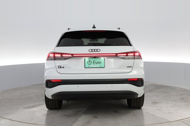 2023 Audi Q4 e-tron — photo 11 of 27
