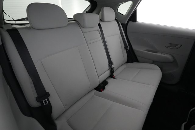 2024 Hyundai Kona Electric — photo 4 of 28