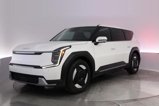 2024 Kia EV9 — VIN KNDAB5S19R6047751