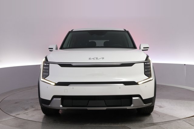 2024 Kia EV9 — photo 9 of 26