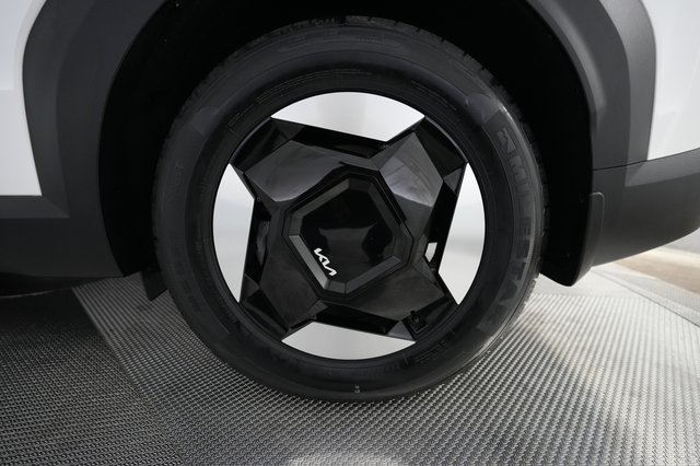 2024 Kia EV9 — photo 7 of 26