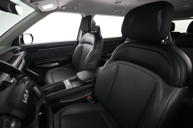 2024 Kia EV9 — photo 3 of 28
