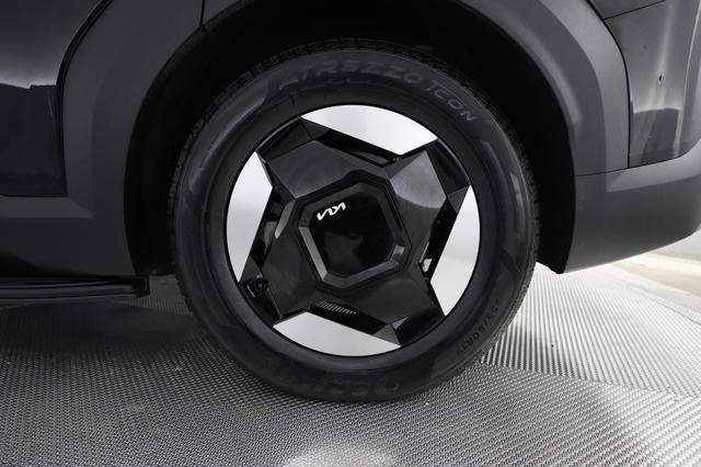 2024 Kia EV9 — photo 7 of 28