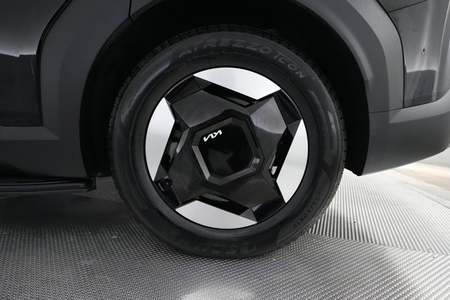 2024 Kia EV9 — photo 7 of 28