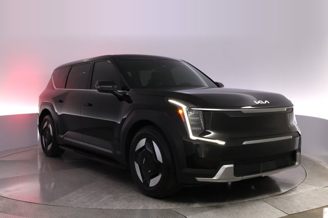 2024 Kia EV9 — photo 10 of 28