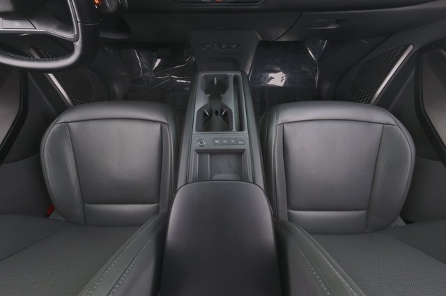 2024 Kia EV9 — photo 24 of 28