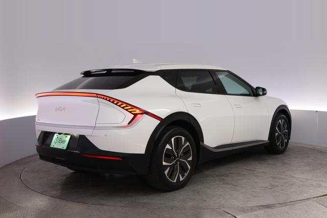 2024 Kia EV6 — photo 2 of 23