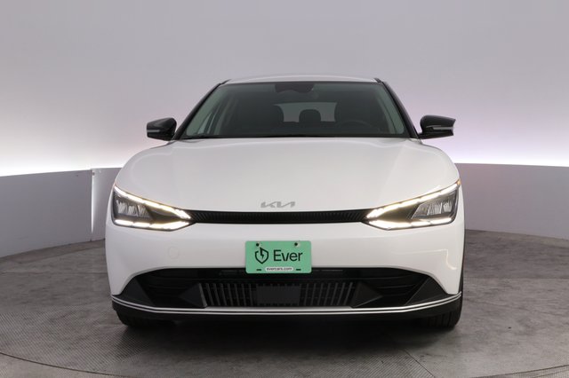 2024 Kia EV6 — photo 9 of 23