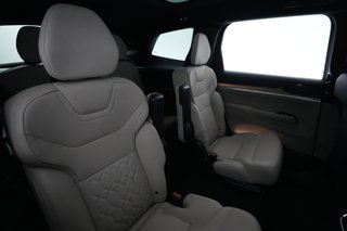 2025 Volvo EX90 — photo 4 of 26
