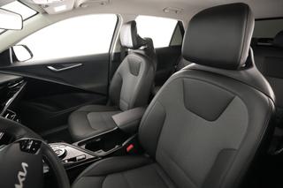 2025 Kia Niro EV — photo 3 of 23