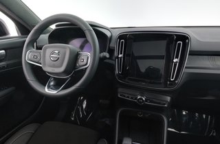 2023 Volvo XC40 Recharge — photo 3 of 26