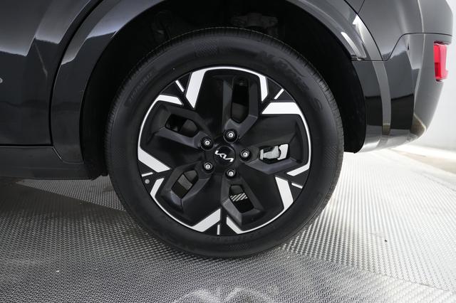 2025 Kia Niro EV — photo 7 of 26