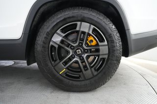 2023 Rivian R1T — photo 7 of 25