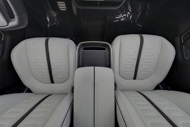 2023 Rivian R1T — photo 22 of 25