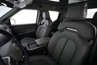 2022 Rivian R1T — photo 3 of 27