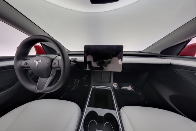 2023 Tesla Model Y — photo 21 of 26