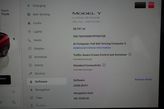 2023 Tesla Model Y — photo 5 of 26