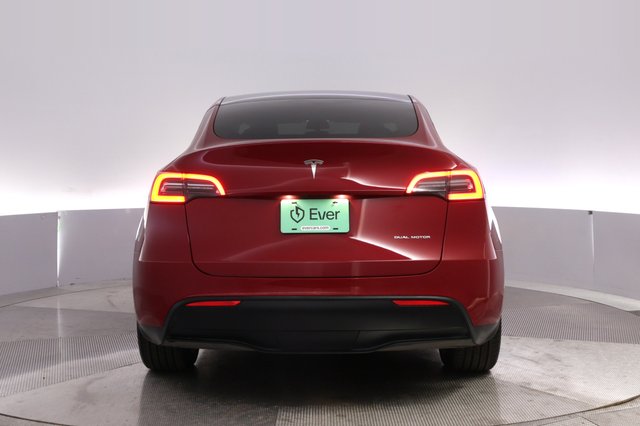 2023 Tesla Model Y — photo 12 of 26