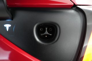 2023 Tesla Model Y — photo 8 of 26