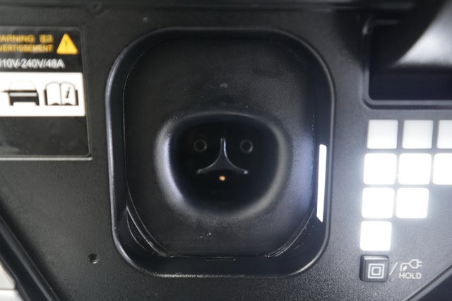 2025 Hyundai IONIQ 5 — photo 8 of 21