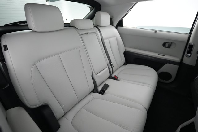 2025 Hyundai IONIQ 5 — photo 4 of 21