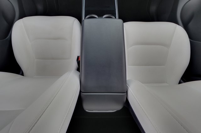 2020 Tesla Model Y — photo 22 of 27