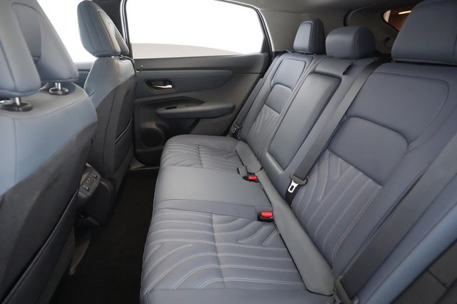 2023 Nissan Ariya — photo 20 of 27