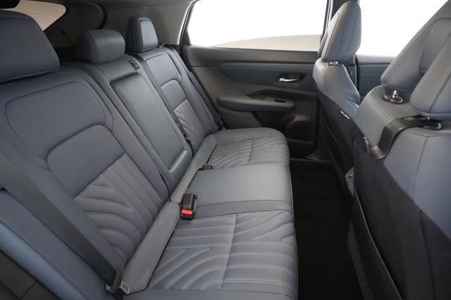 2023 Nissan Ariya — photo 4 of 27